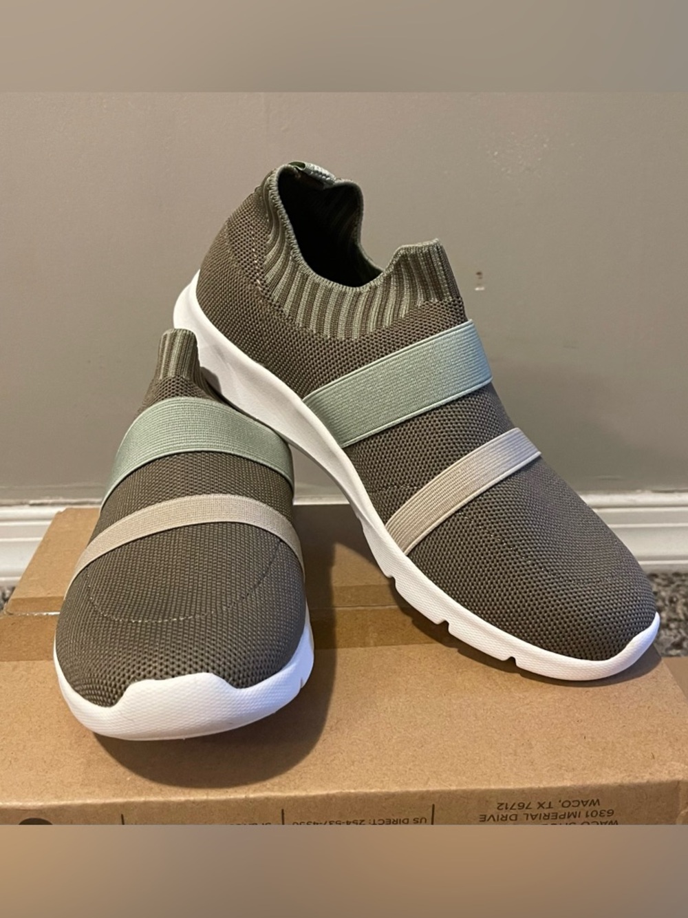 WACO Shoe Company Karma Stretch Sneaker